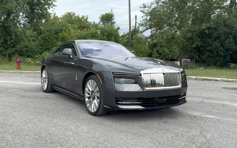 Premium Rolls Royce Spectre 2024 rental Dubai