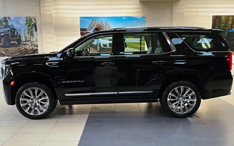 Rent GMC Yukon Denali 2024