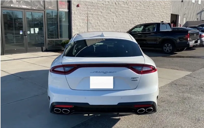 Rent Kia Stinger Dubai