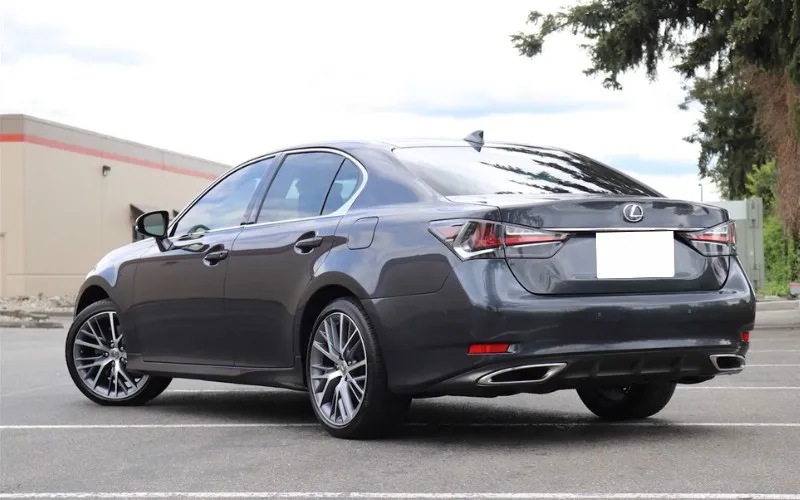 Rent Lexus GS 350 2018 without driver