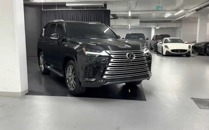 Rent Lexus LX600 2023 without driver