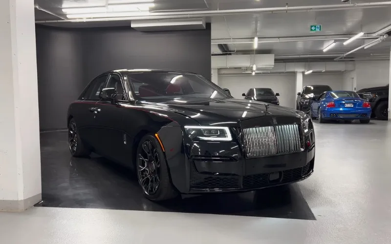 Rent Rolls Royce Ghost 2022 luxury sedan UAE