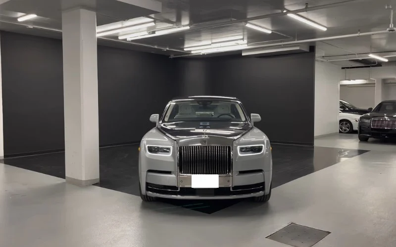 Rolls Royce Phantom 2021 daily rental UAE