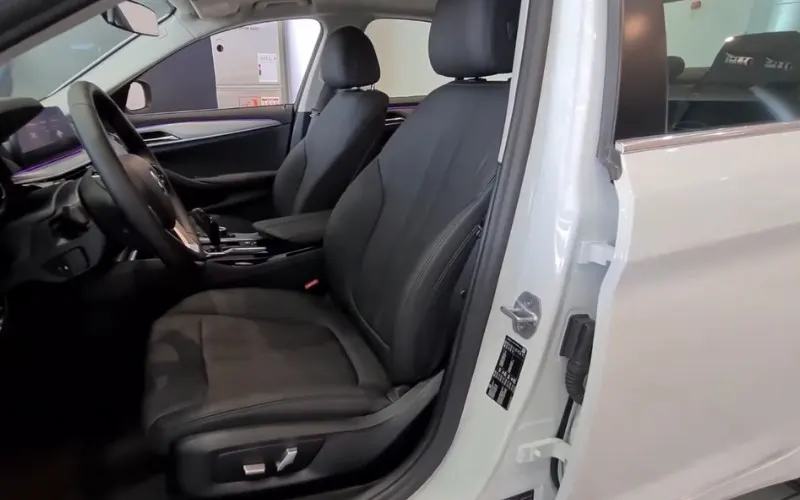 Self drive BMW 520i 2020 Dubai