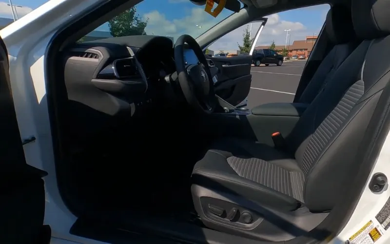 Toyota Camry 2023 monthly rental Dubai