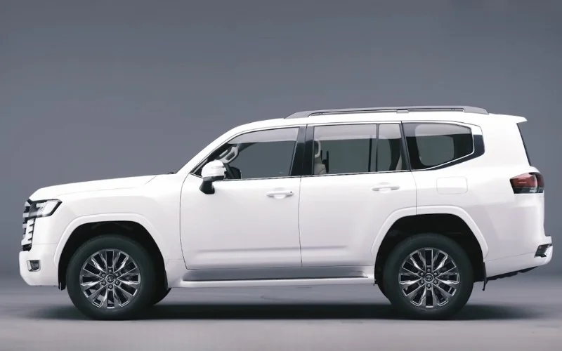 Toyota Land Cruiser 2022 daily rental