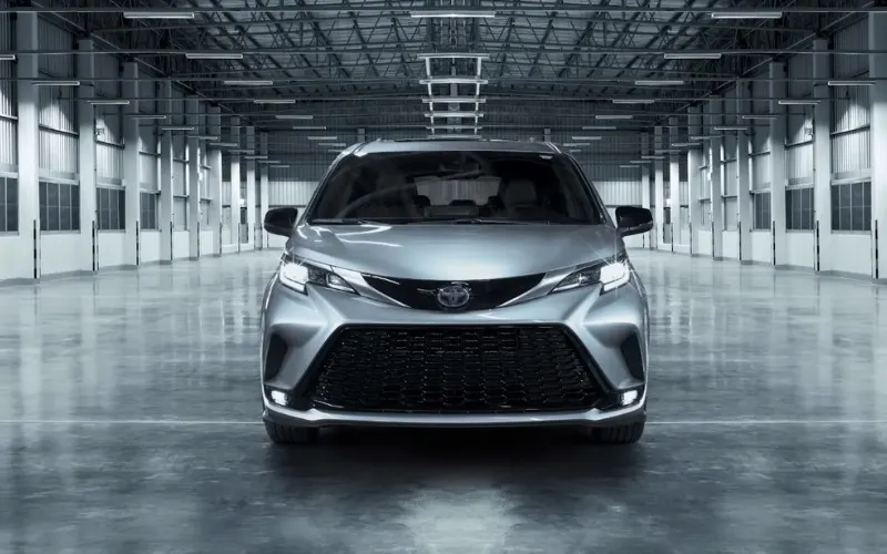 Toyota Sienna 2023 rental near me