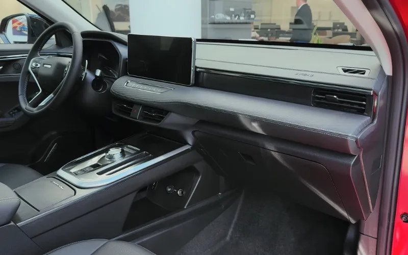 long-term Haval Jolion rental Dubai
