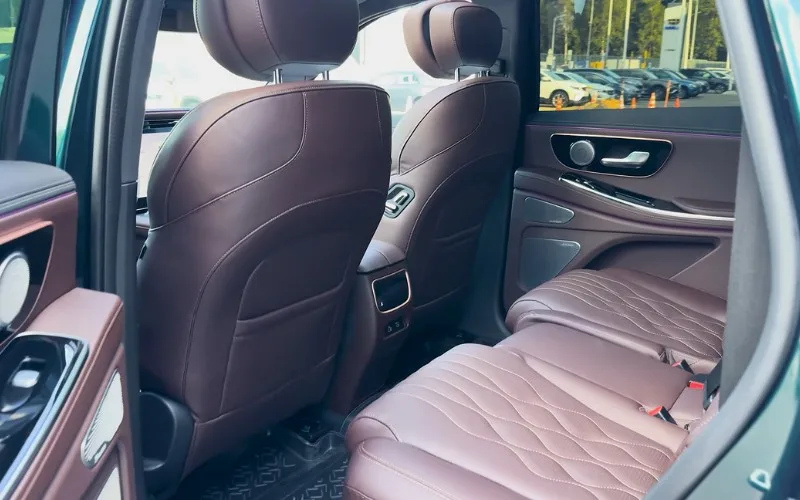 Exeed VX 2025 luxury car hire Dubai