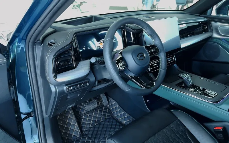 GAC GS8 SUV hire Dubai