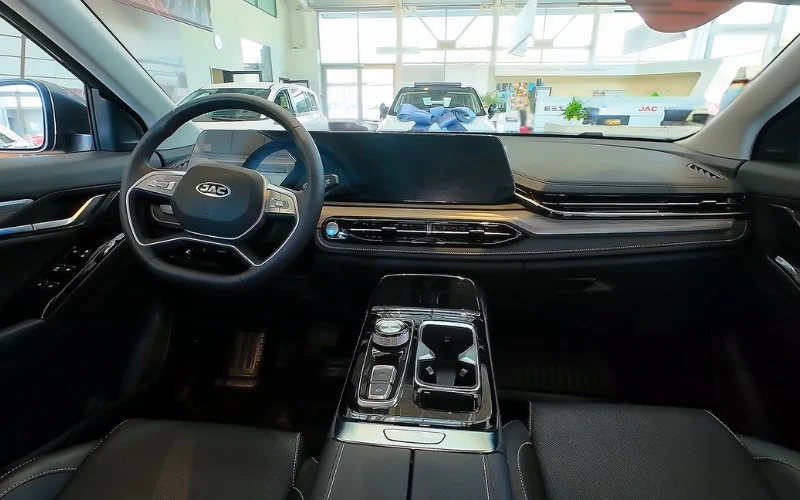 JAC JS6 rental Dubai airport