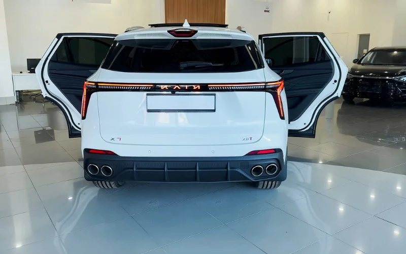 Kaiyi X7 SUV for rent