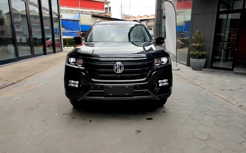 MG RX8 2023 hire Dubai price