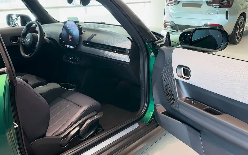 Rent Mini Cooper S 2024 hatchback UAE