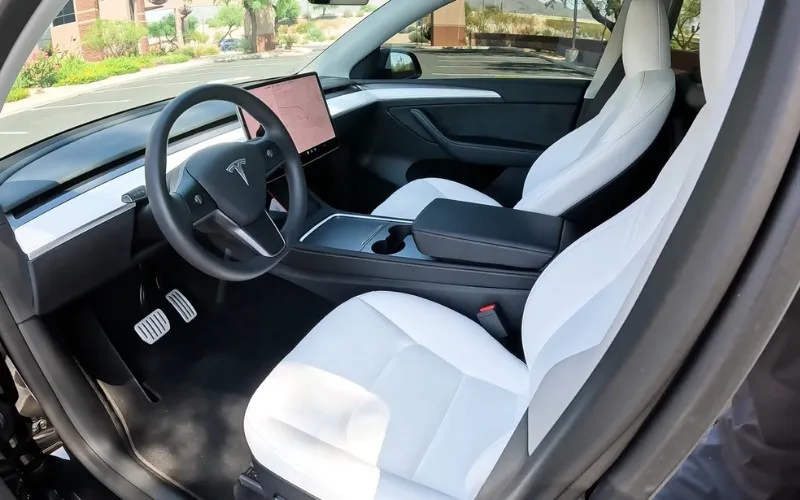 Self drive Tesla Model Y Performance 2024 Dubai