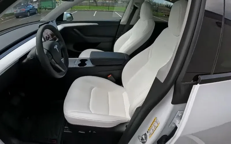 Tesla Model Y Long Range 2023 airport pickup Dubai