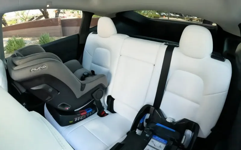 Tesla Model Y Performance 2024 for rent