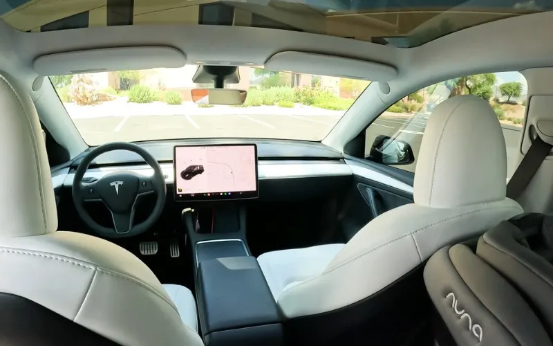 Tesla Model Y Performance 2024 long term rental