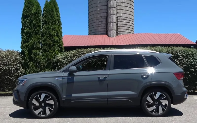 Volkswagen Taos 2024 for rent