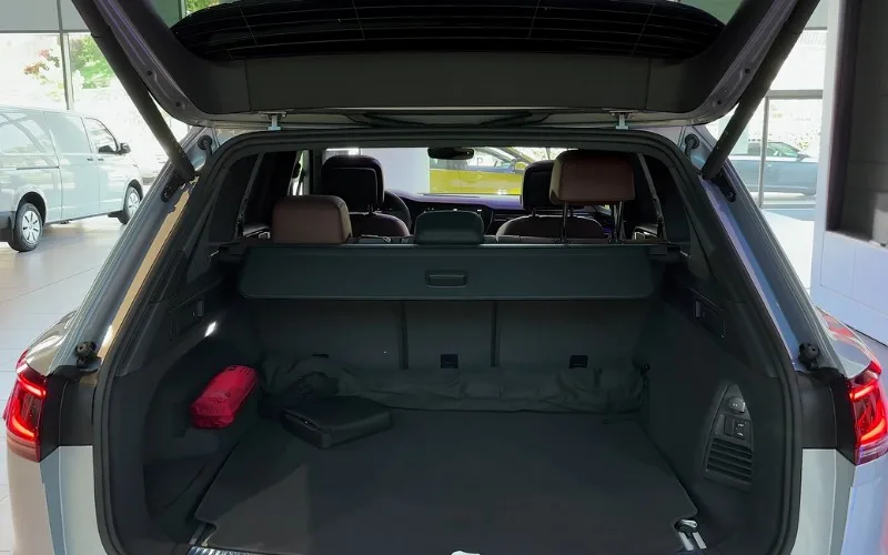 Volkswagen Touareg 2024 weekly rental Dubai