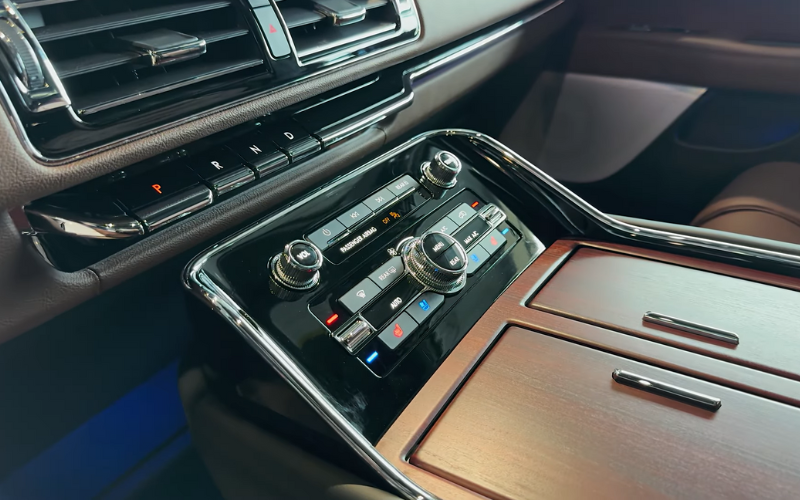 Lincoln Navigator 2024 for Rent