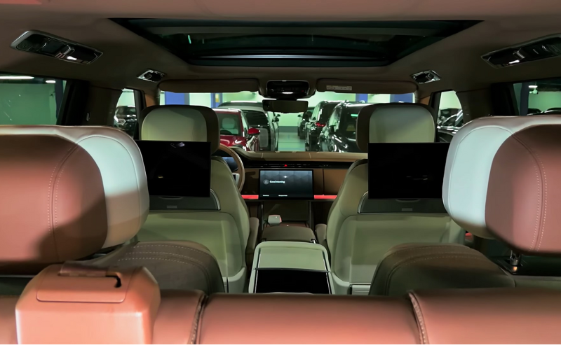 Renge Rover Vogue in Al barsha