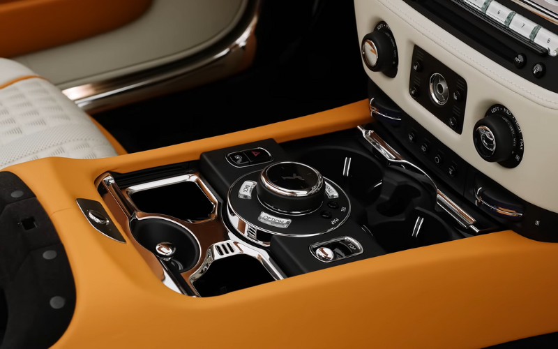 Lease Rolls Royce Dawn 2022