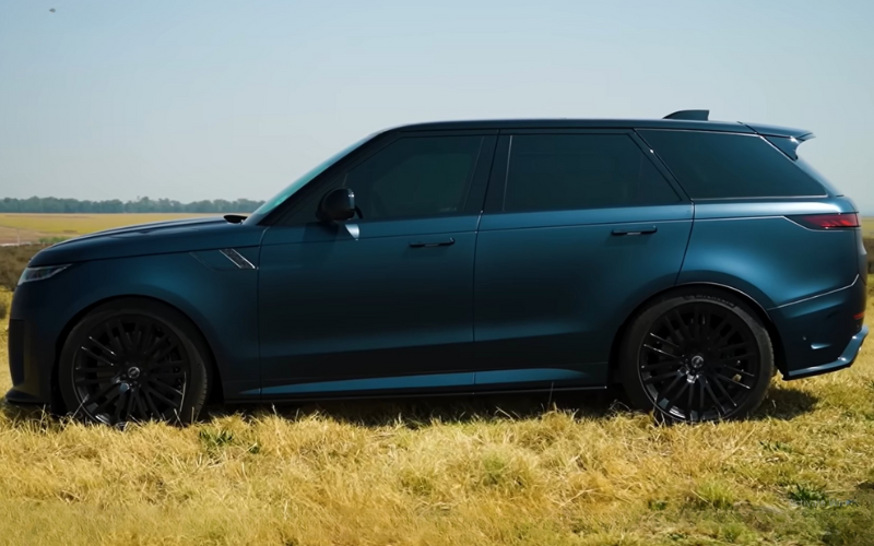 Range rover Svr in Al Satwa