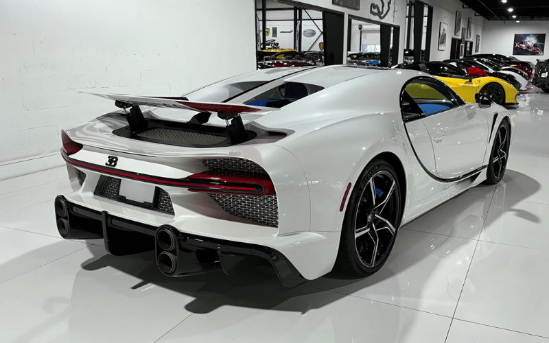 Buggati Chiron Car Rental Al Karama