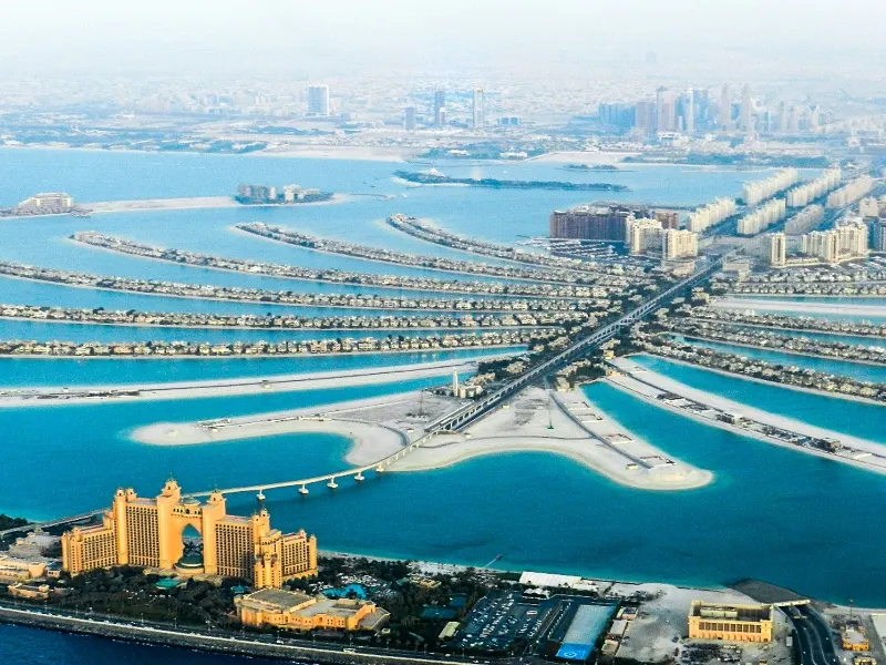 Rent a Car in Palm Jumeirah